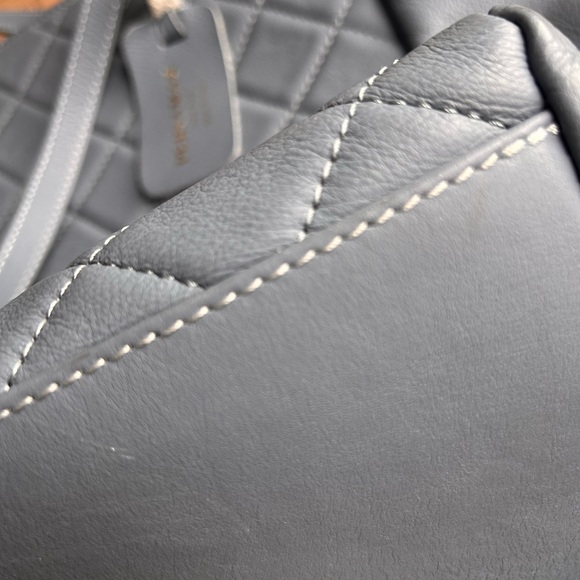 Gray blue quilted leather tote - Picture 8 of 9